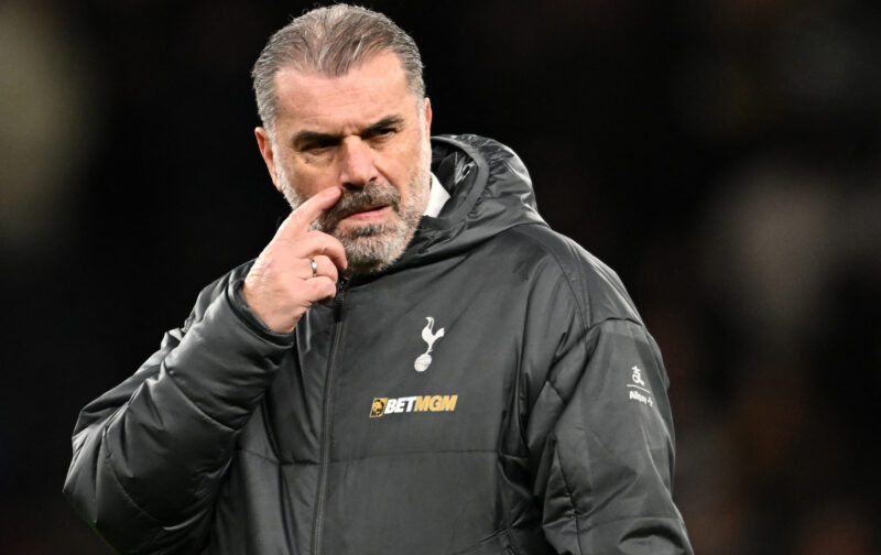 Tottenham offered chance to sign Premier League left-back