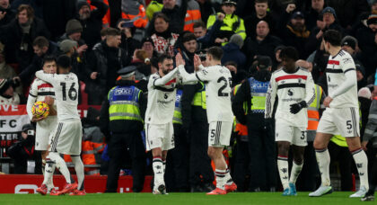 Man United star agrees new deal