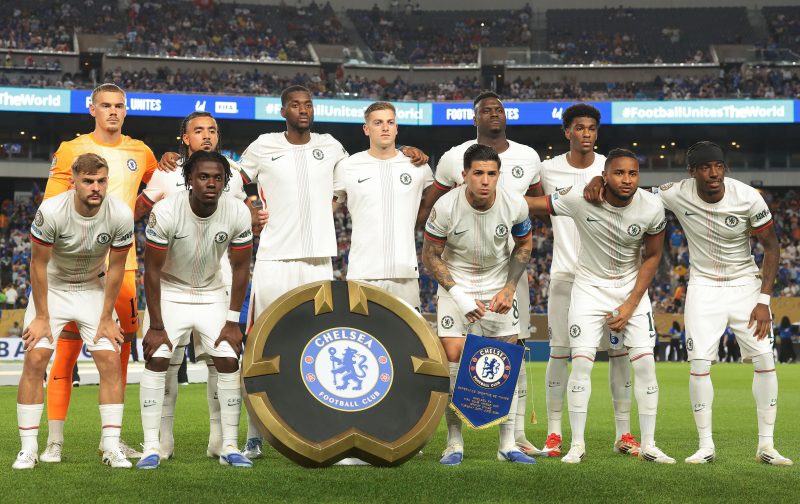 Arsenal set for more talks to sign Chelsea star