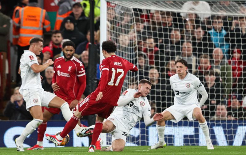 Spurs plot £30 million bid for Liverpool midfielder