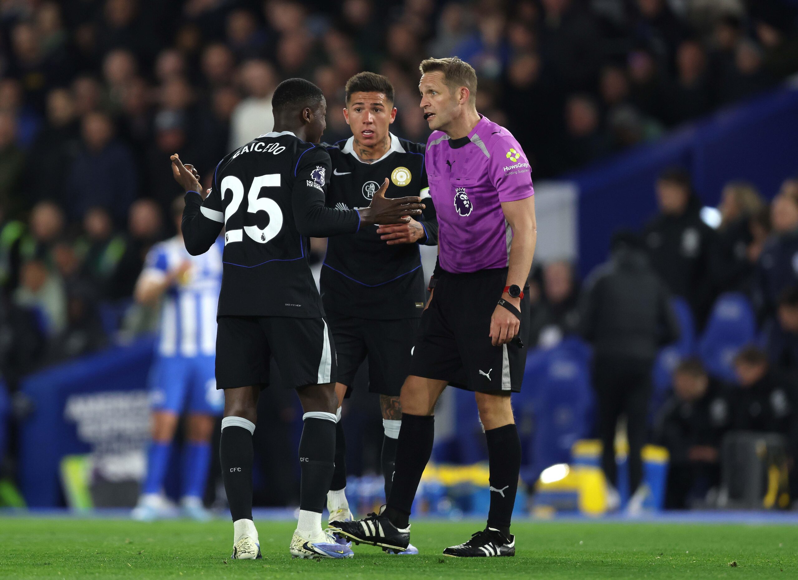 Chelsea put £120 million price tag on midfielder | Shoot
