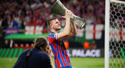 Chelsea still in race to sign Premier League midfielder